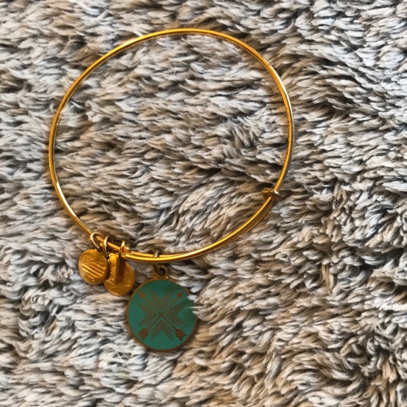 Arrow Alex and Ani Bangle - Picture 2 of 2